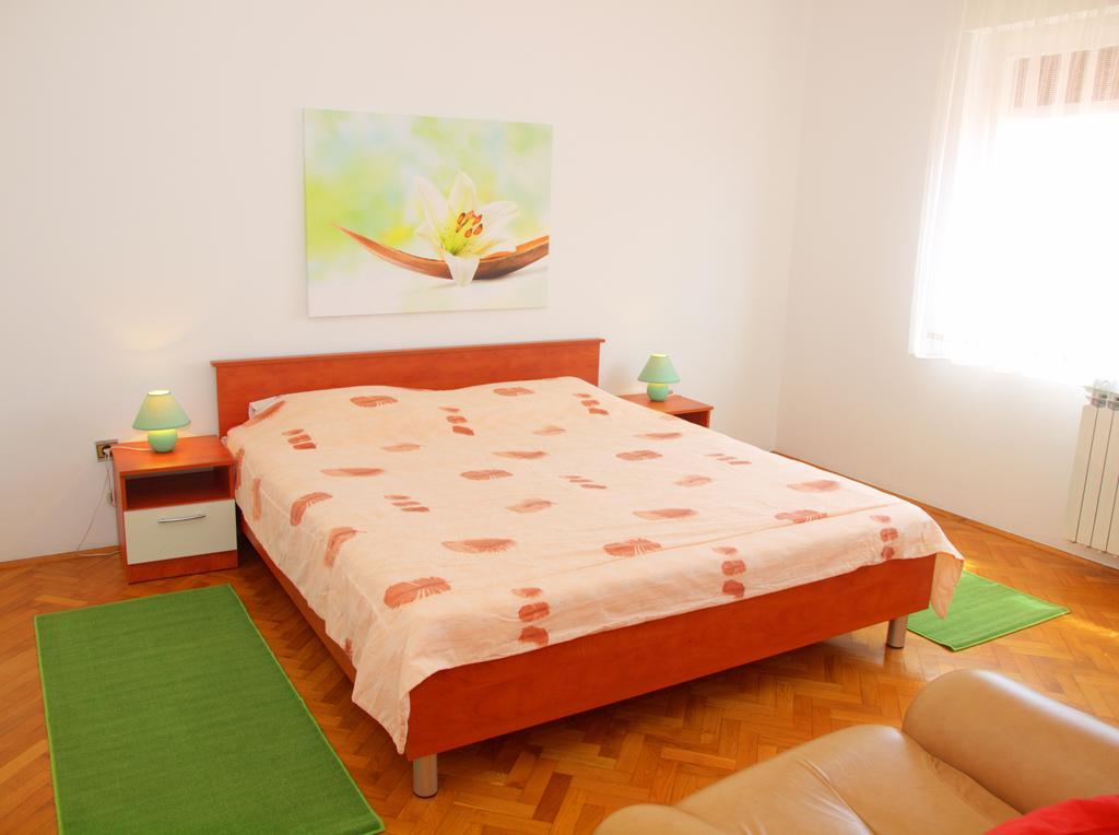 Apartment Taja Ližnjan Quarto foto